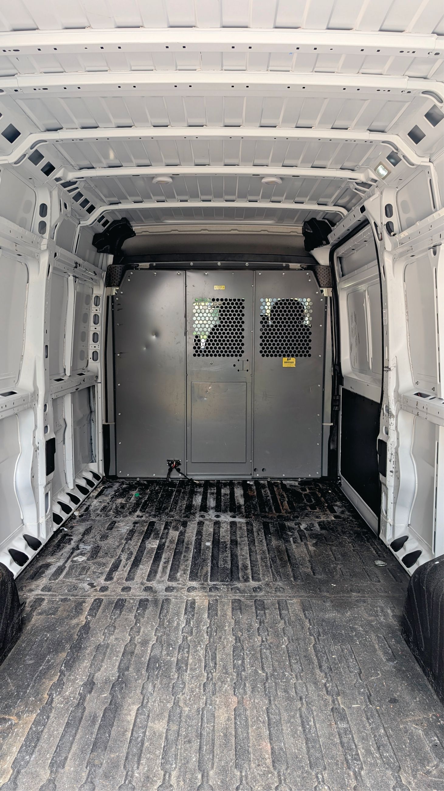 Used 2018 RAM ProMaster 2500 w/ Interior Convenience Group FWD image 15