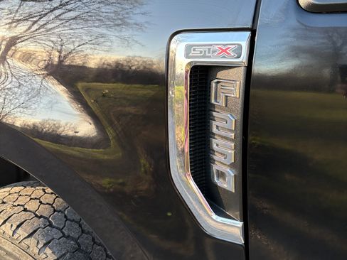 Used 2021 Ford F250 XL w/ STX Appearance Package image 8