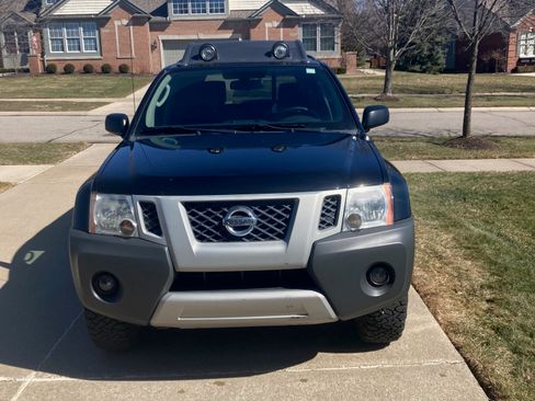 Used 2012 Nissan Xterra PRO-4X w/ Pro-4x Leather Pkg image 2