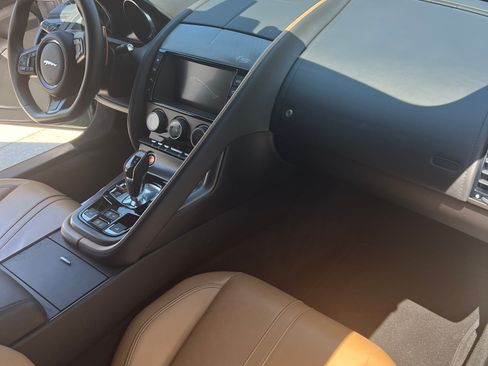 Used 2016 Jaguar F-TYPE S image 17