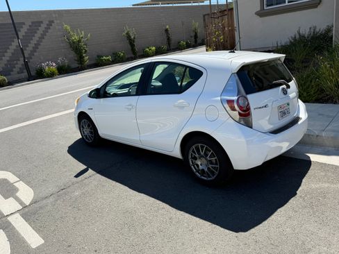 Used 2013 Toyota Prius C Two FWD image 6