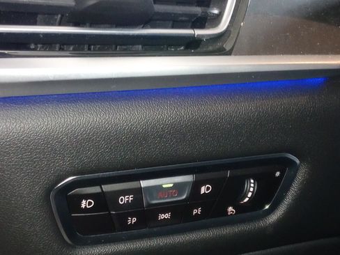 Used 2022 BMW X7 xDrive40i w/ M Sport Package image 14