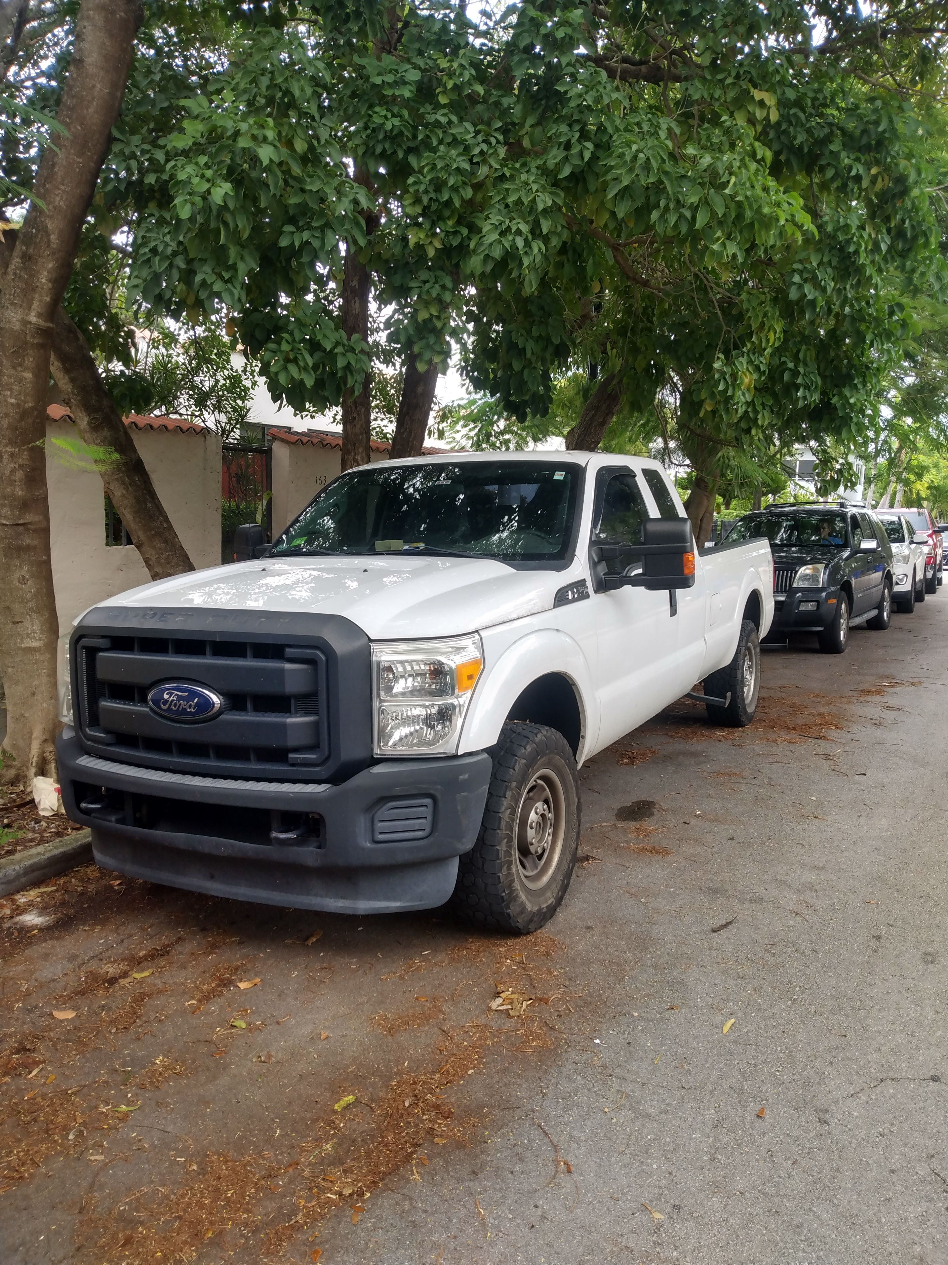 Used 2015 Ford F250 XL w/ Power Equipment Group AWD/4WD image 1