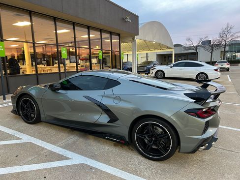 Used 2022 Chevrolet Corvette Stingray Preferred Cpe w/ Z51 Performance Package image 2