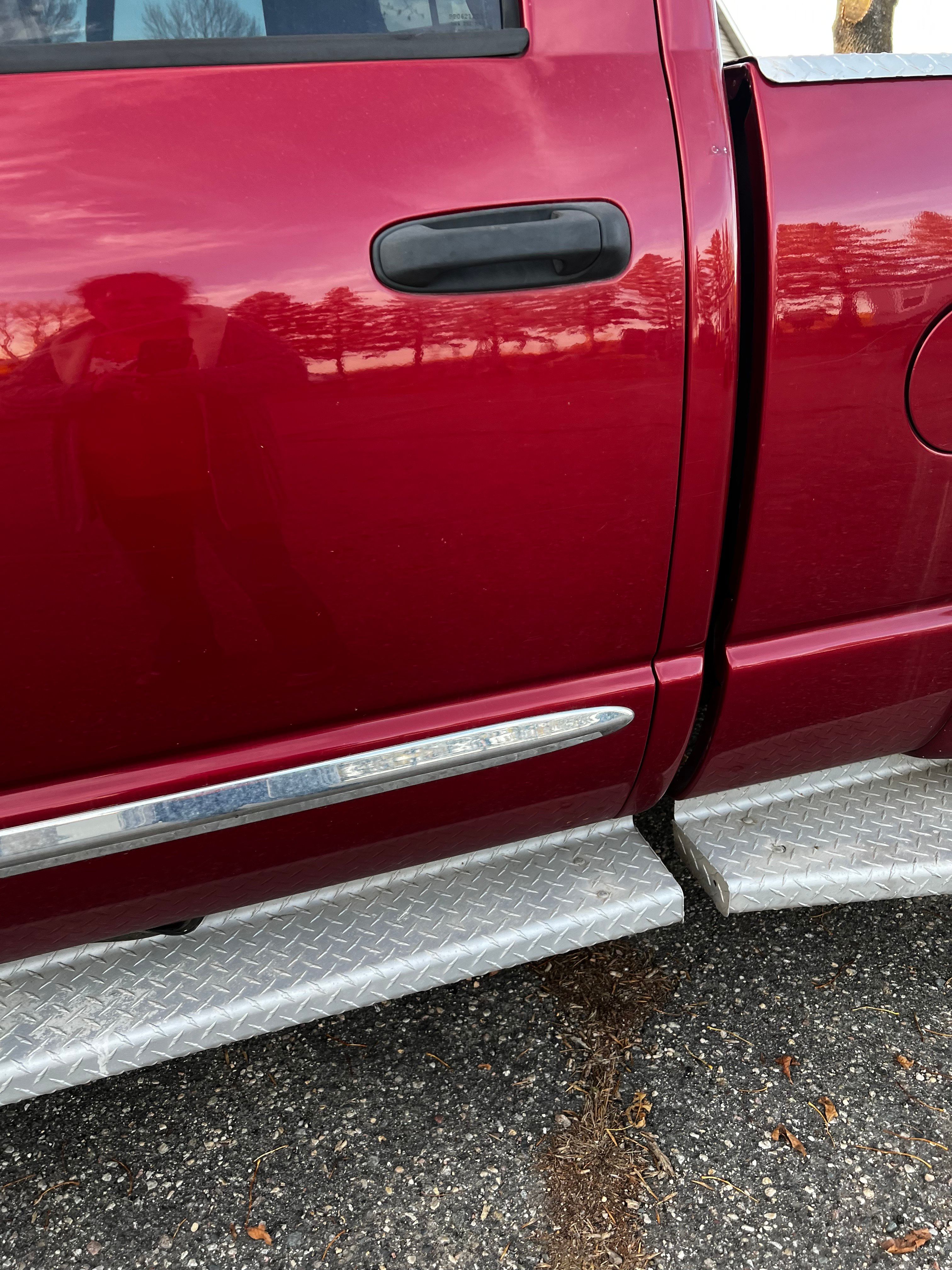 Used 2006 Dodge Ram 3500 Truck Laramie AWD/4WD image 6