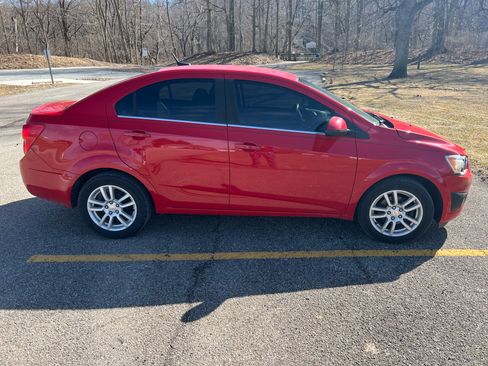 Used 2013 Chevrolet Sonic LT w/ Wheels and Fog Lamp Package image 4