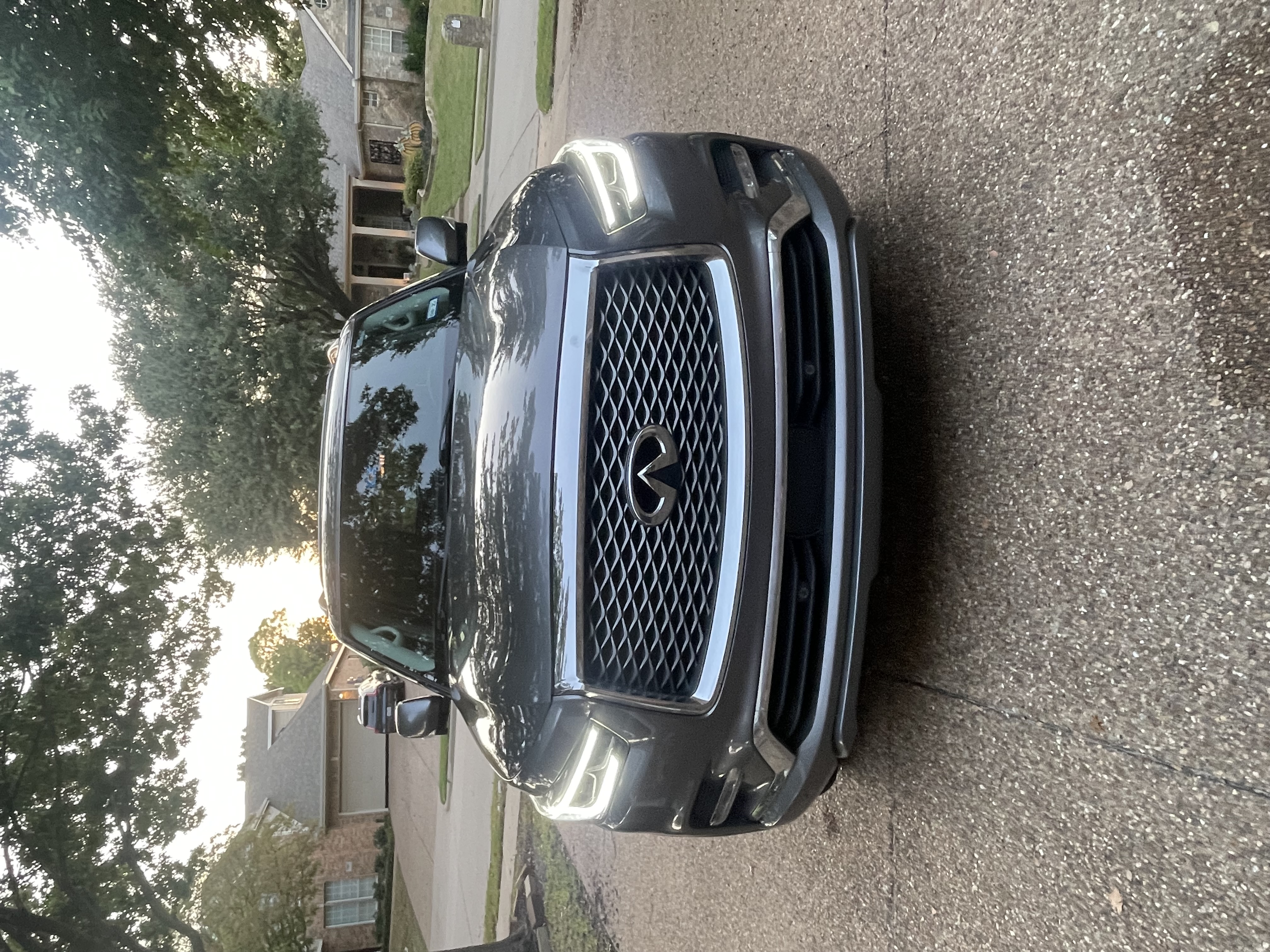 Used 2021 INFINITI QX80 Luxe w/ Cargo Package RWD image 4