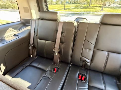 Used 2013 Chevrolet Tahoe LS image 25