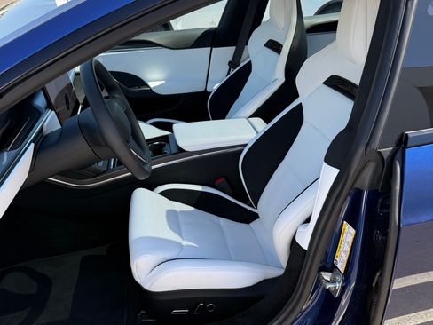 Used 2025 Tesla Model S Plaid AWD/4WD image 6