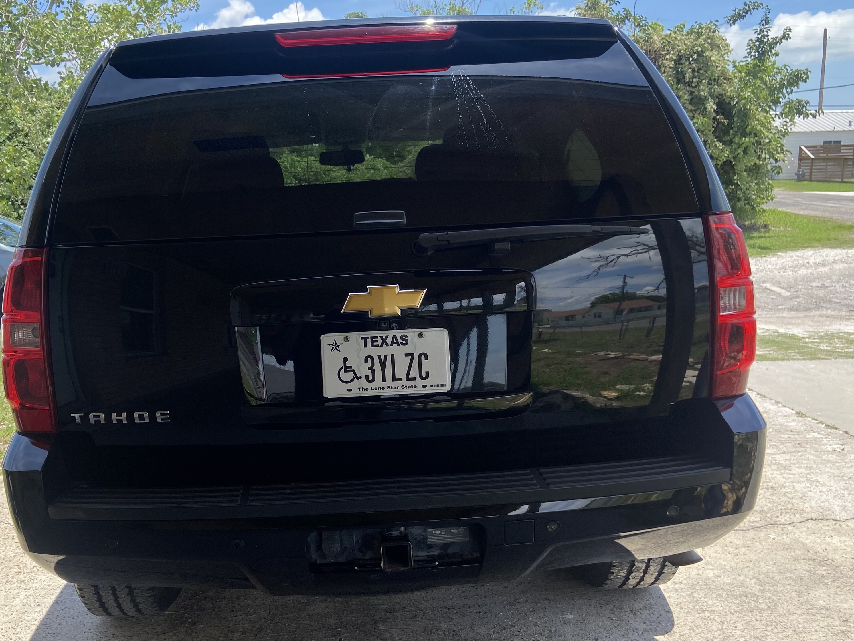 Used 2014 Chevrolet Tahoe LS w/ Texas Edition RWD image 5
