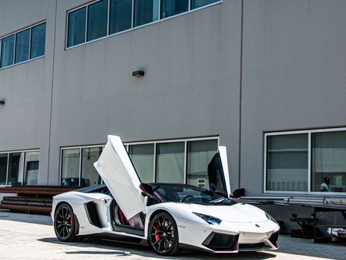 Used 2016 Lamborghini Aventador LP 700-4 AWD/4WD image 13