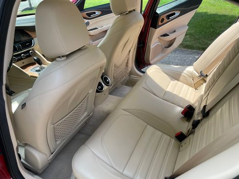 Used 2018 Alfa Romeo Giulia Ti w/ Quick Order Package 22X Lusso image 12