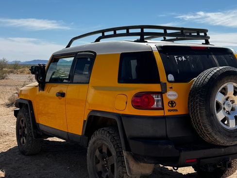 Used 2007 Toyota FJ Cruiser 4WD image 5
