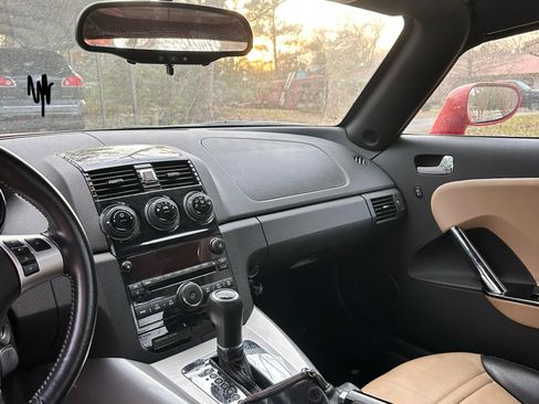 Used 2008 Saturn Sky w/ Premium Trim Package image 12