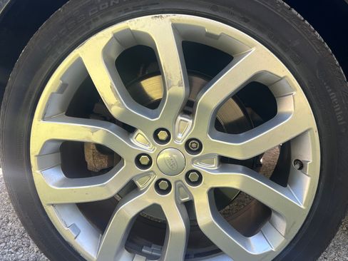 Used 2016 Land Rover Range Rover Supercharged image 10