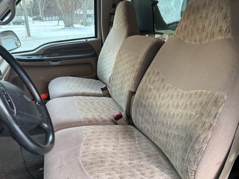 Used 1999 Ford F250 2WD Regular Cab Super Duty image 19