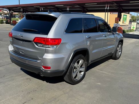 Used 2016 Jeep Grand Cherokee Limited RWD image 4