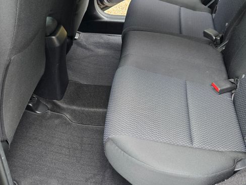 Used 2018 Honda Fit LX image 9