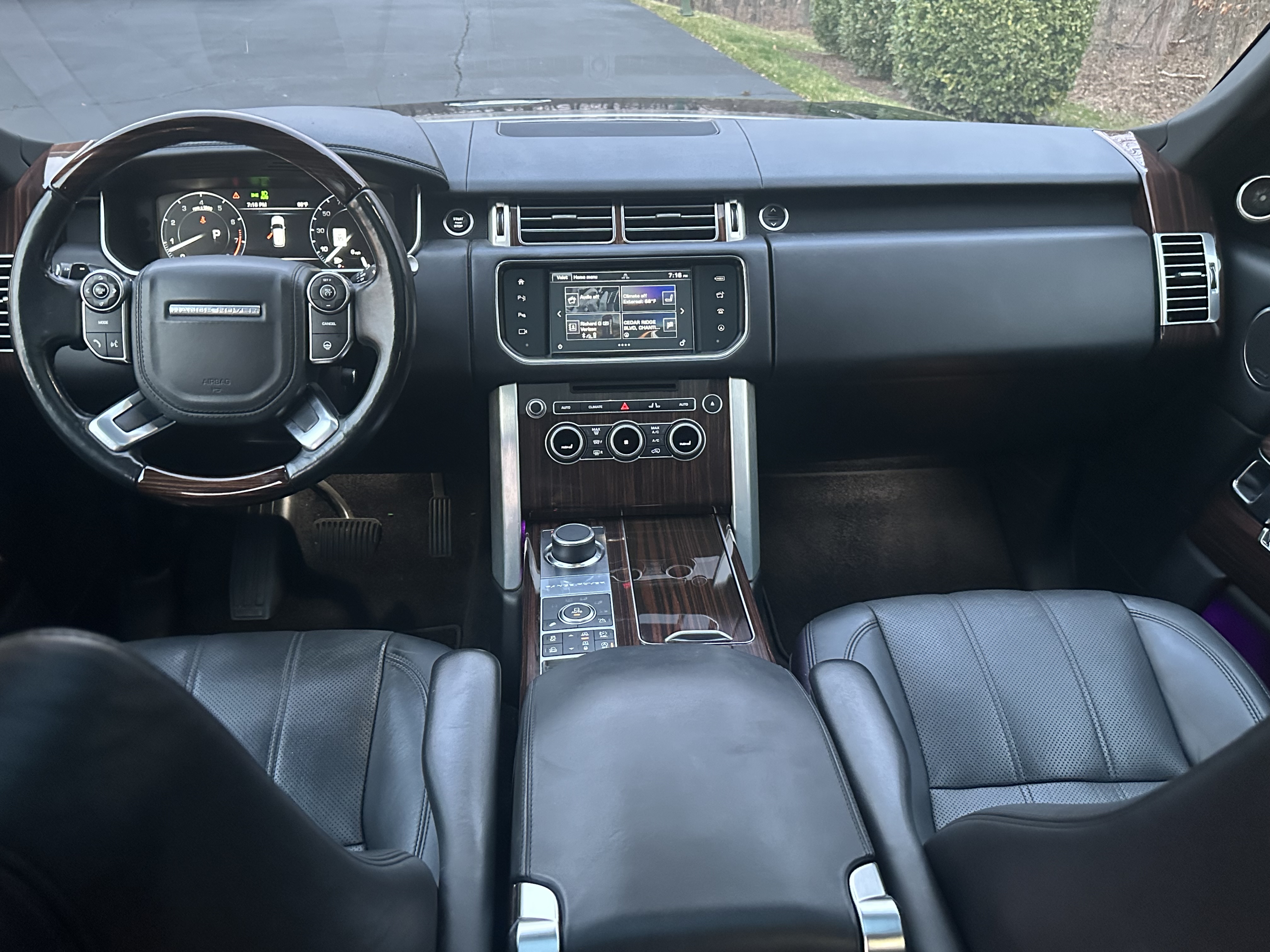 Used 2016 Land Rover Range Rover HSE AWD/4WD image 9