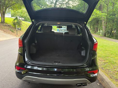 Used 2018 Hyundai Santa Fe Sport 2.0T FWD image 6