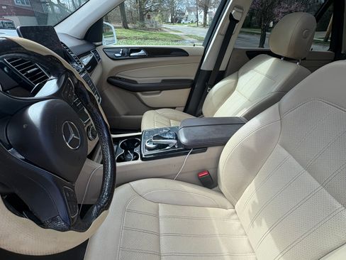 Used 2017 Mercedes-Benz GLE 400 4MATIC image 6