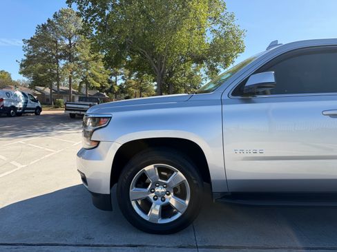Used 2016 Chevrolet Tahoe LS w/ Enhanced Driver Alert Package image 6