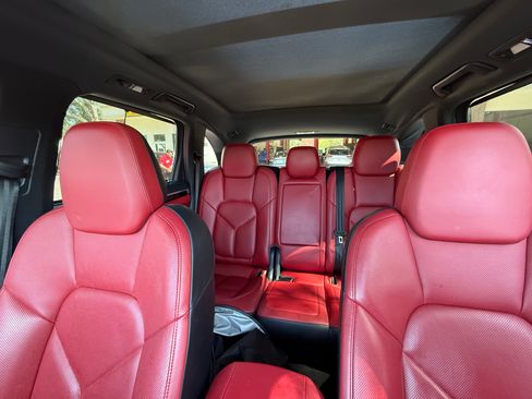 Used 2015 Porsche Cayenne S AWD/4WD image 20