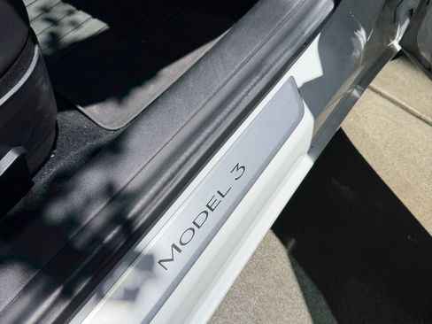 Used 2020 Tesla Model 3 Performance AWD/4WD image 2