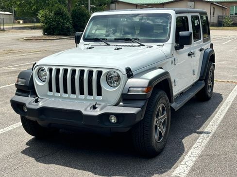 Used 2019 Jeep Wrangler Unlimited Sport S AWD/4WD image 1