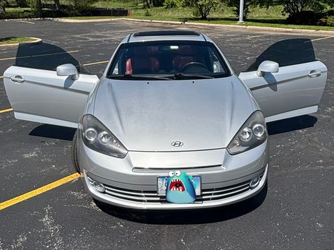 Used 2008 Hyundai Tiburon SE FWD image 14