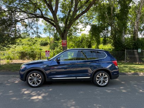 Used 2016 BMW X3 xDrive28i AWD/4WD image 1