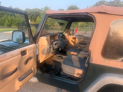 Used 2000 Jeep Wrangler SE AWD/4WD image 8