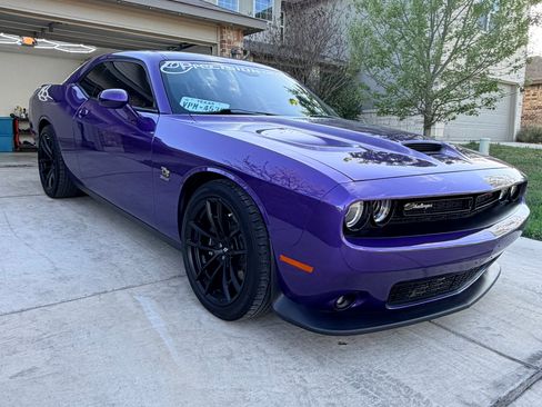 Used 2019 Dodge Challenger R/T Scat Pack w/ 1320 Drag Pack image 2