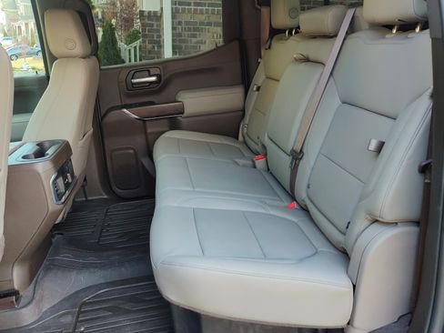 Used 2020 GMC Sierra 1500 SLT w/ SLT Premium Plus Package image 18