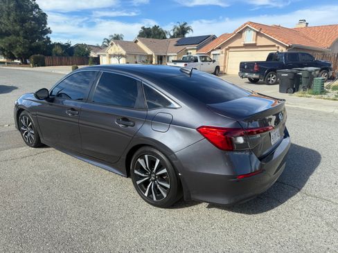 Used 2022 Honda Civic EX image 8