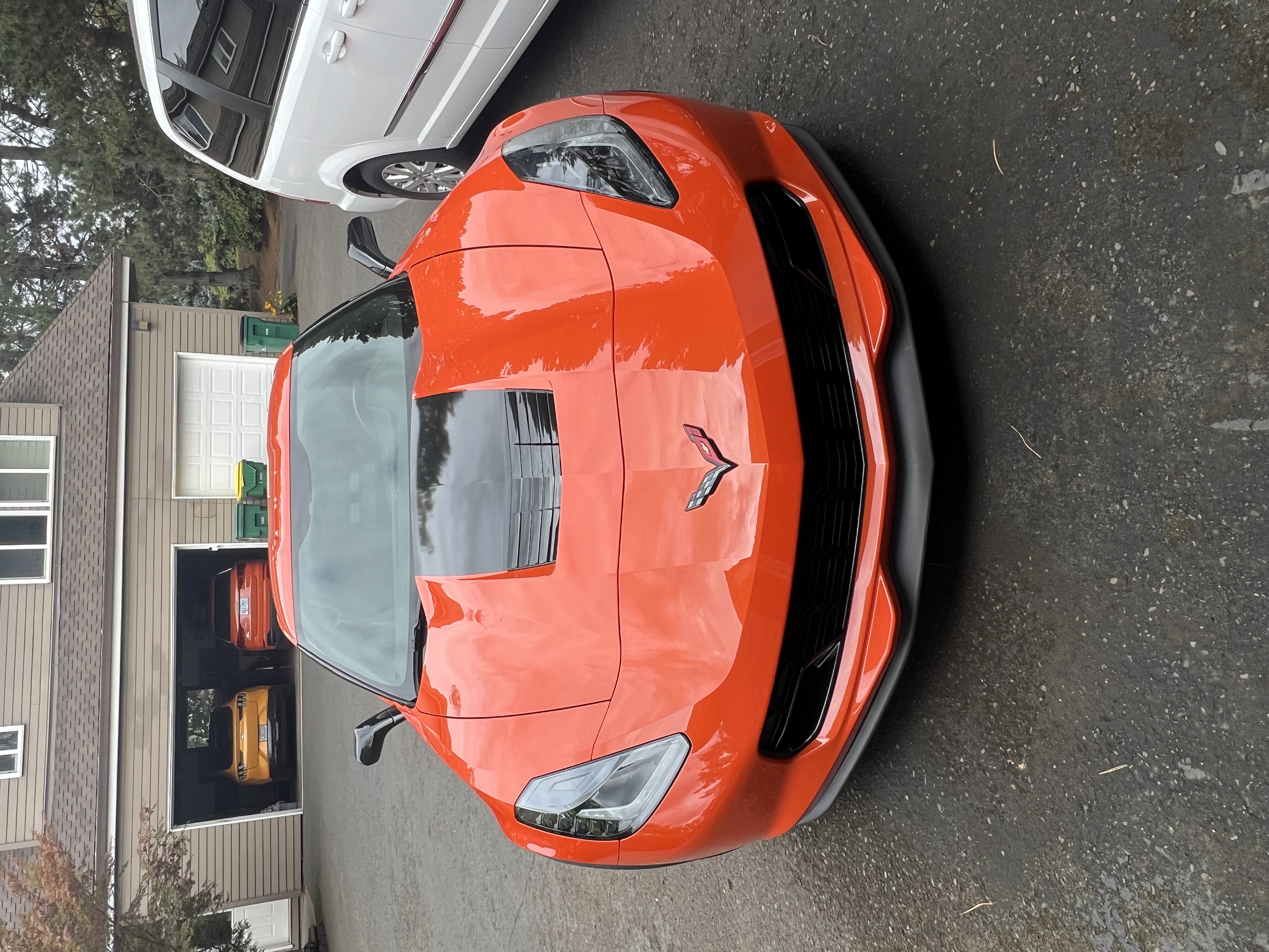 Used 2019 Chevrolet Corvette Grand Sport w/ Carbon Flash Badge Package RWD image 2