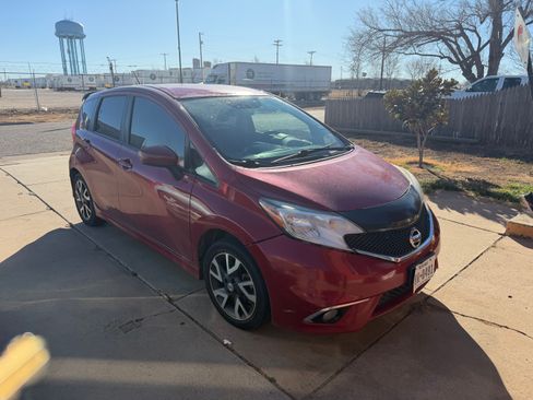 Used 2015 Nissan Versa Note SR image 2