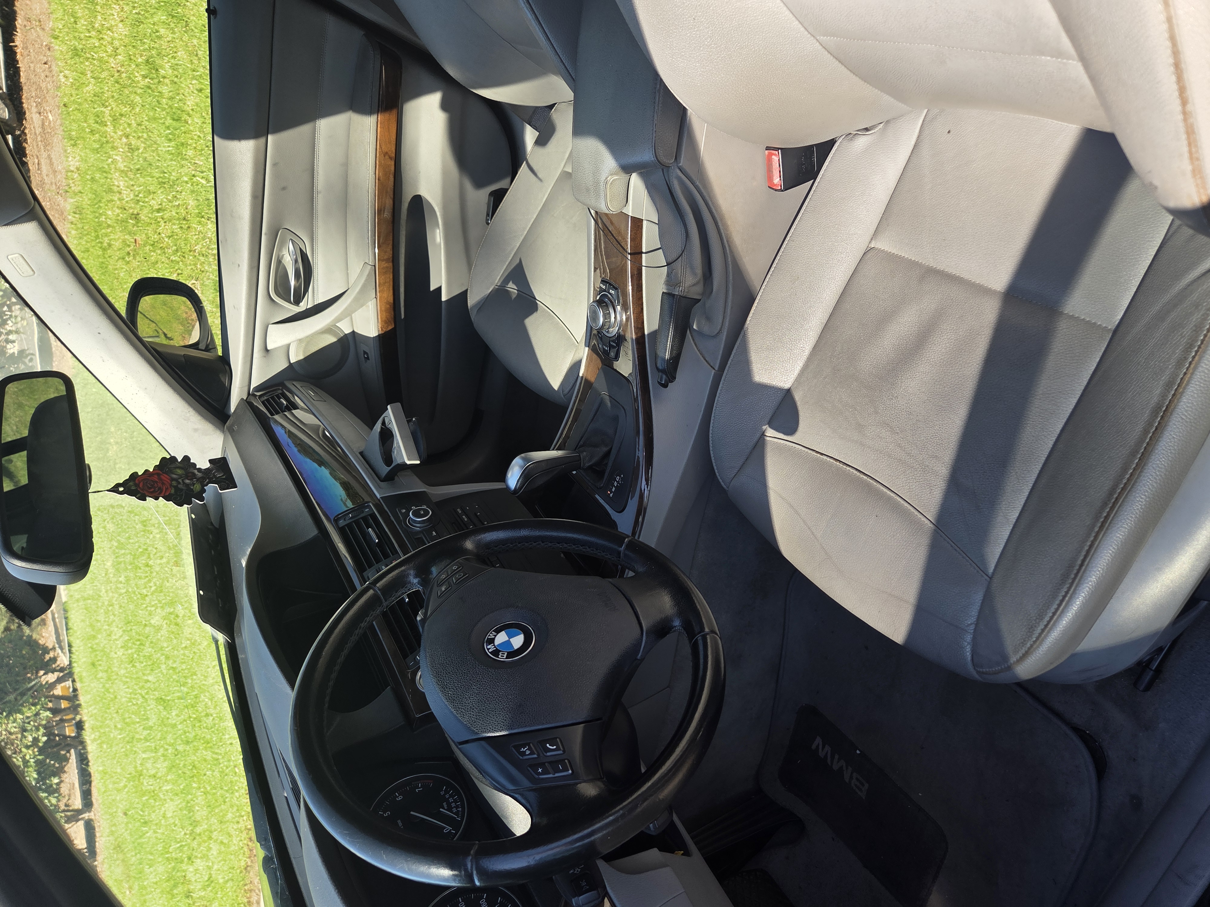 Used 2011 BMW 328i Sedan RWD image 1