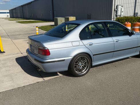Used 2000 BMW M5 RWD image 4