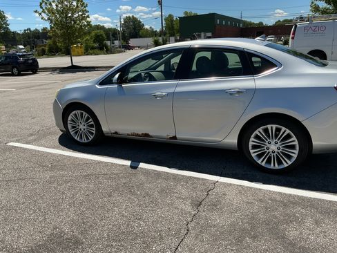 Used 2014 Buick Verano FWD image 12