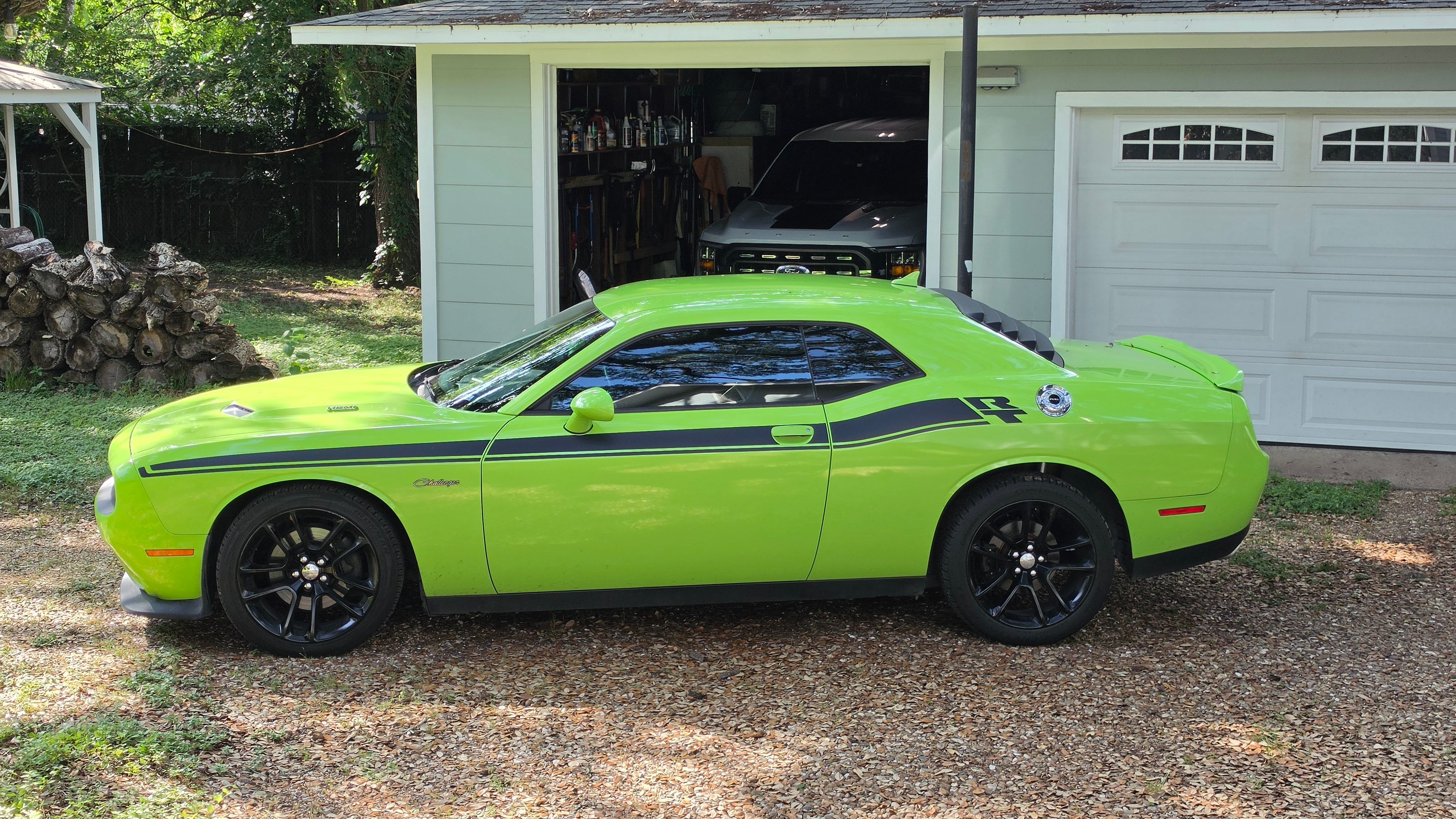 Used 2015 Dodge Challenger R/T Plus RWD image 5