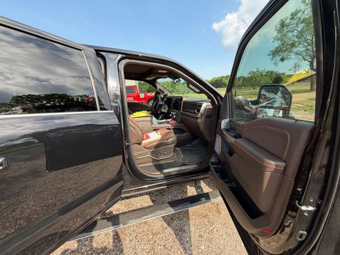 Used 2024 Ford F250 King Ranch w/ Chrome Package AWD/4WD image 2