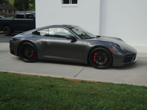 Used 2022 Porsche 911 GT3 RS image 5