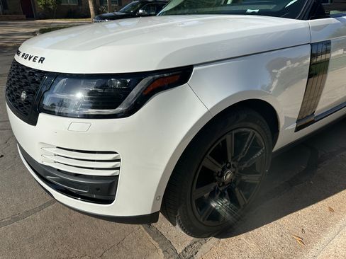 Used 2020 Land Rover Range Rover HSE image 15