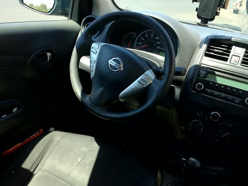 Used 2016 Nissan Versa S Plus FWD image 6