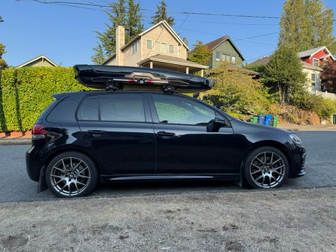 Used 2012 Volkswagen Golf 4-Door AWD/4WD image 5