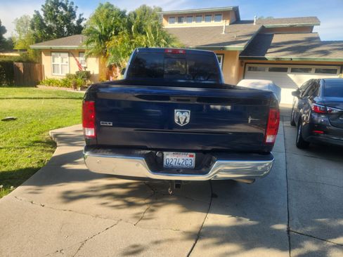 Used 2020 RAM 1500 Classic SLT w/ Luxury Group image 4