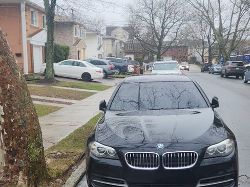 Used 2014 BMW 528i Sedan RWD image 1