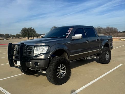 Used 2010 Ford F150 Platinum image 9