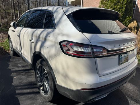 Used 2019 Lincoln Nautilus Reserve w/ Cargo Utility Package image 6